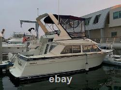 30' Tollycraft Sport Flybridge Twin Engine More pictures coming