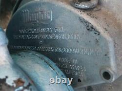 Vintage 1940's Maytag Engine 72-DA Motor Engine Twin Hit n Miss
